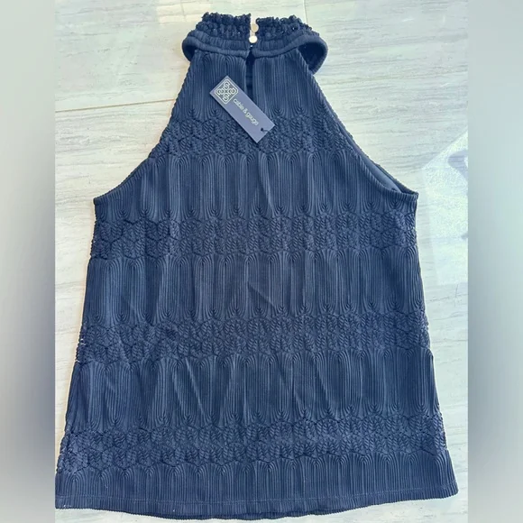 Cable & Gauge sleeveless black top. Size S high collar with 2 metal buttons NWT - Picture 6 of 6